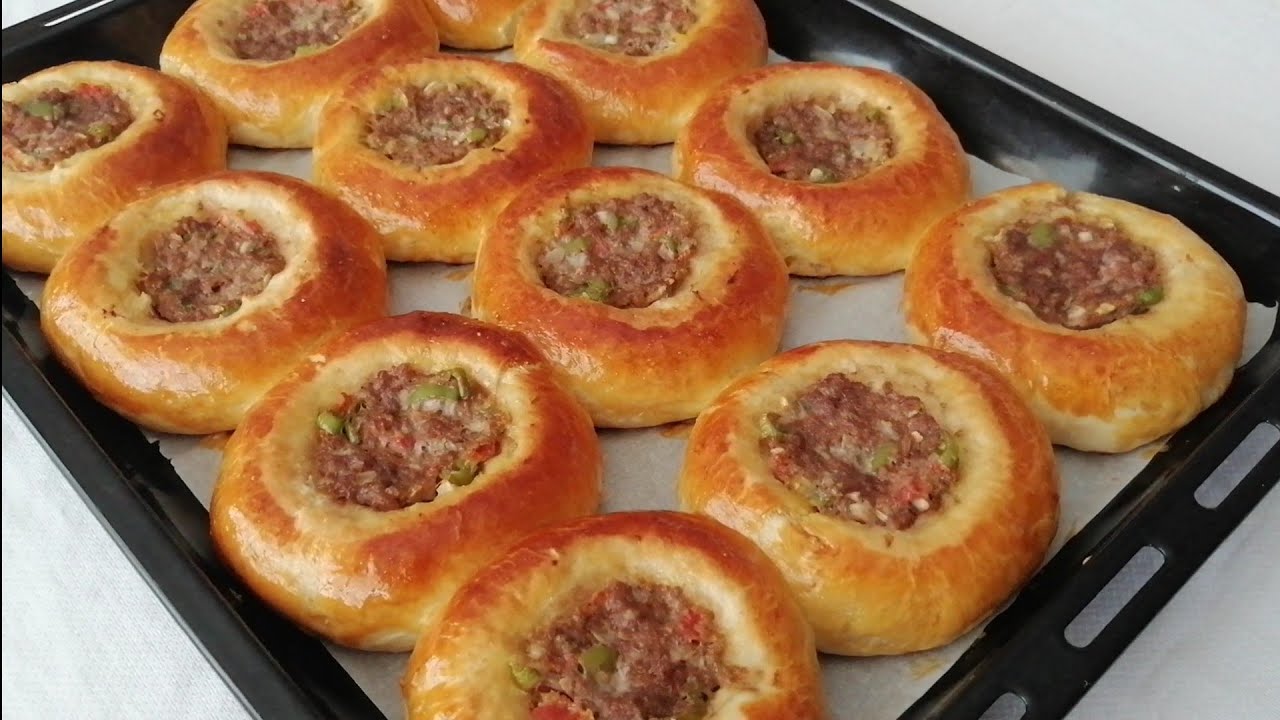 Yumuşacık Sünger Gibi Kıymalı Açık Poğaça Tarifi