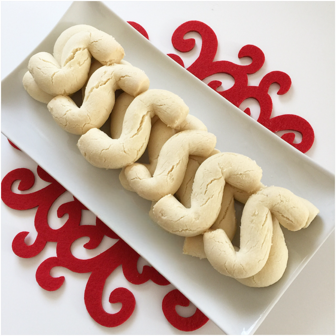 S Şeklinde Un Kurabiyesi