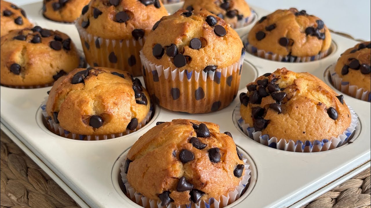 Bulut Gibi Yumuşacık Çikolatalı Cupcake Tarifi