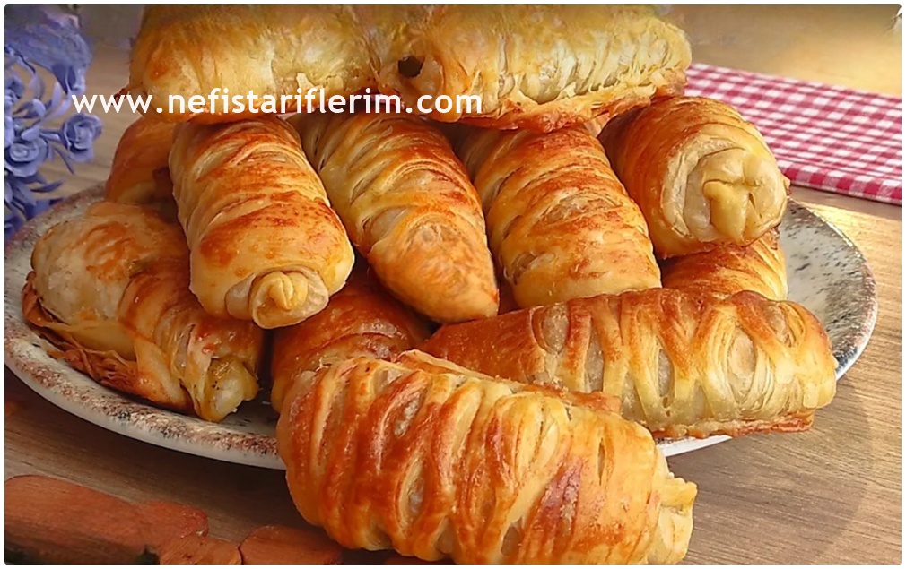 Pırasa Mevsimi Geldiğinde Tepsi Tepsi Yapıyorum