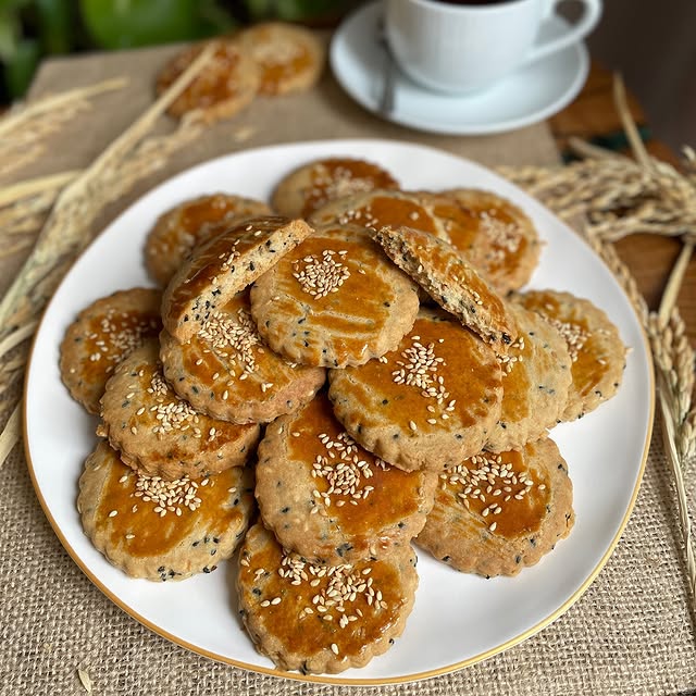 Susamlı Çörekotlu Tuzlu Kurabiye Tarifi
