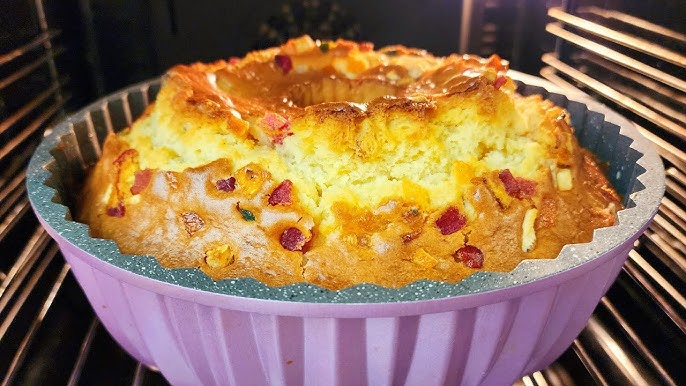 1 Çay Bardağı Sıcak Suyla Yumuşacık Sünger Gibi Kek Tarifi