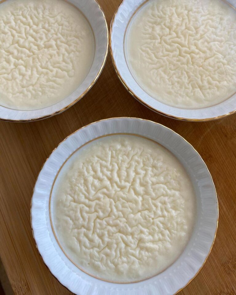 Asla Şaşmayan Tam Tutan Anne Usulü Sütlaç Tarı̇fı̇