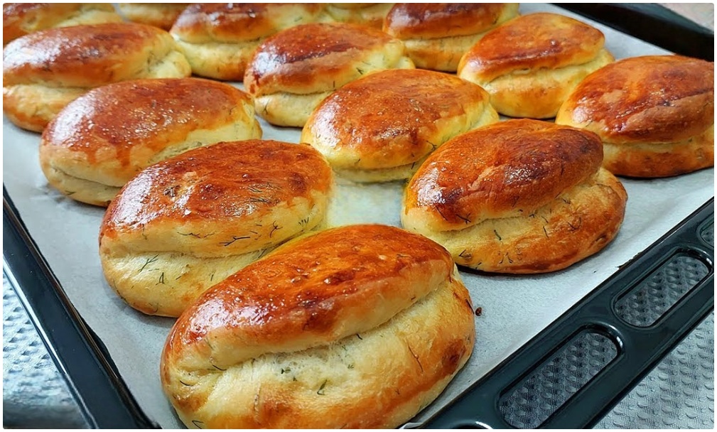 Yumuşacık Pamuk Gibi Dereotlu Peynirli Poğaça