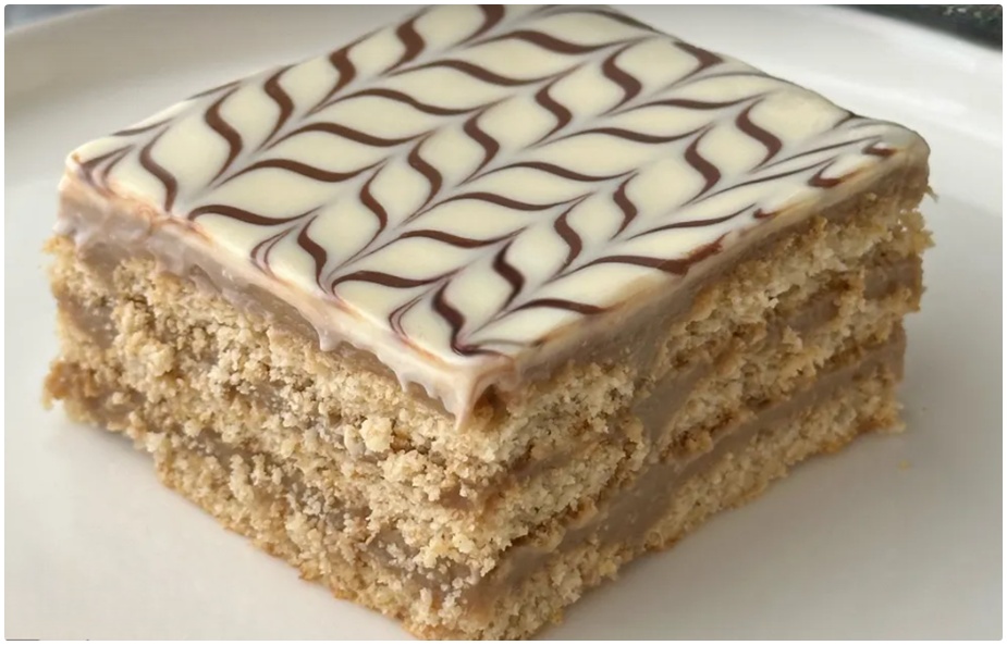 2 Dilim Parasına Bir Tepsi Latte Pasta