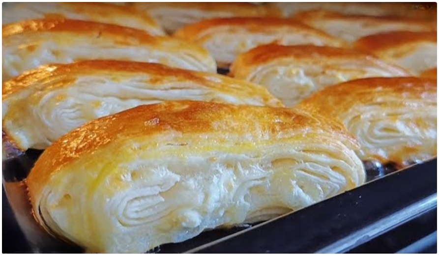 Bu Kolay Yöntemle Çıtır Kat Kat Milföy Gibi Börek Tarifi