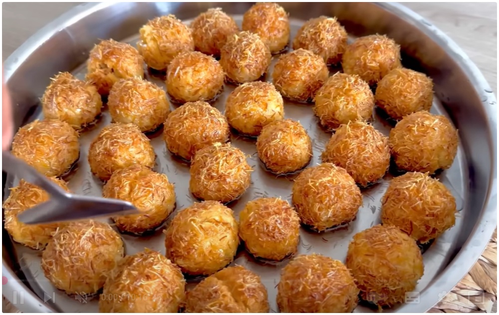 Baklavadan Daha Hafif Ve Lezzetli Şerbetli Tatlı Tarifi