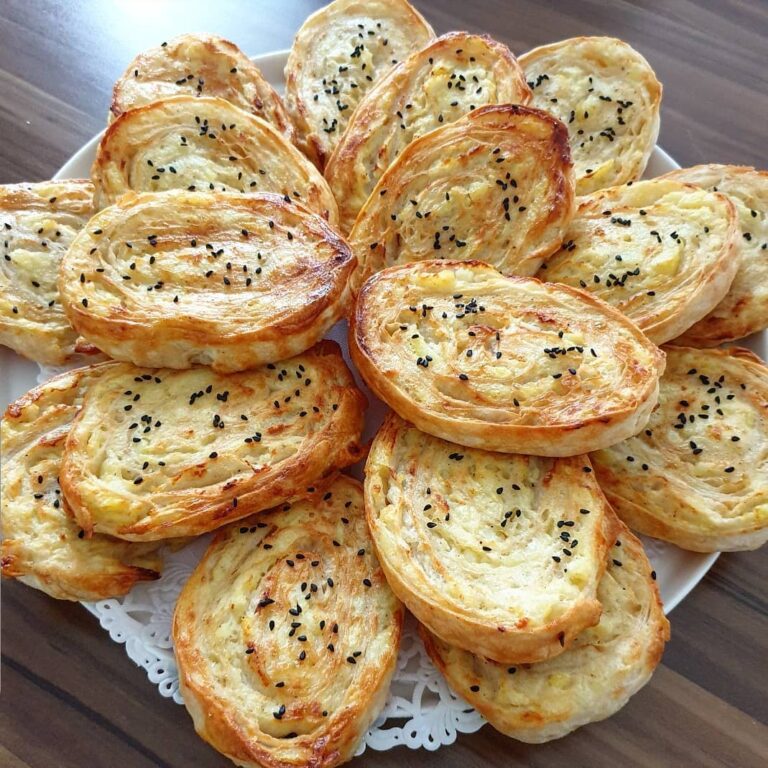 Patatesli Yufka Böreği Tarifi