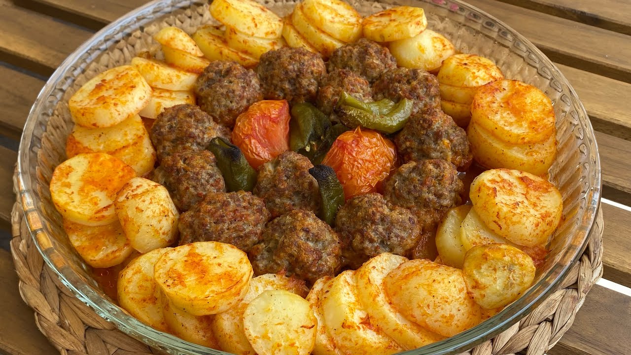 Biraz Patates Ve Kıyma İle Fırında Pratik Patates Köfte
