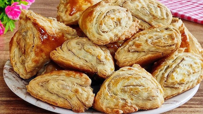 Tahinli Cevizli Çıtır Çıtır Börek