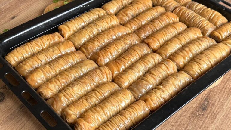 El Açması Çıtır Çıtır Cevizli Burma Baklava