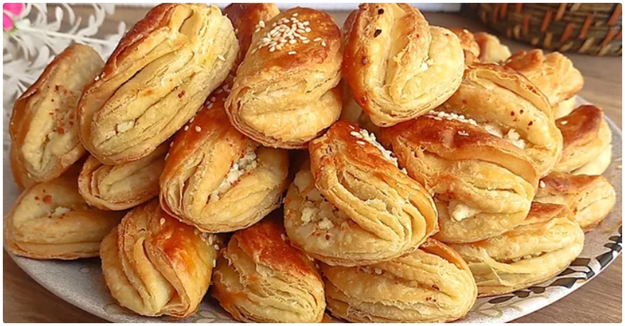 Bir Şişe Maden Suyu İle Milföy Tadında Börek