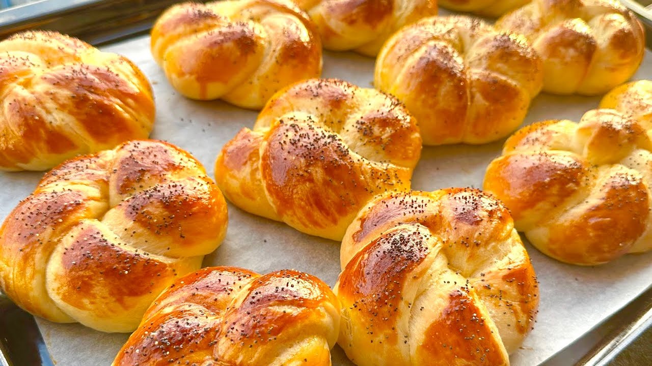 Pamuk Gibi Kabaran Mayalı Poğaça Tarifi