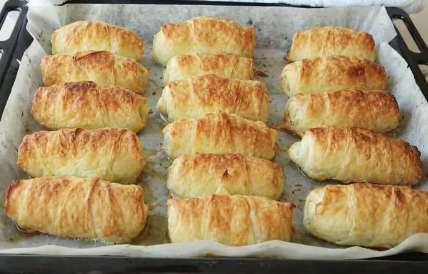 Pofur Pofur Kabaran Buzluk Böreği Tarifi