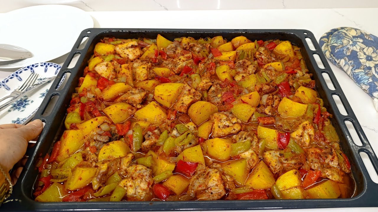 Tavuklu Tepsi Kebabı Tarifi